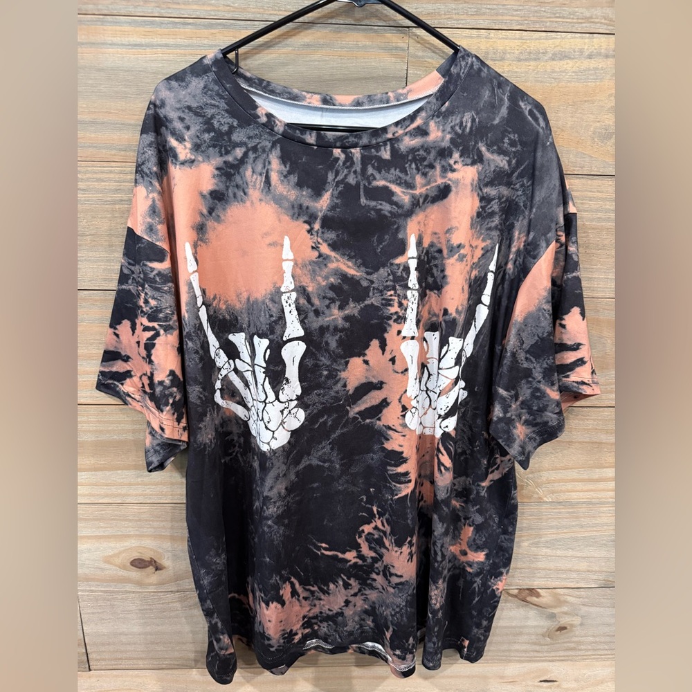 SHEIN Skeleton Hands Graphic Tee